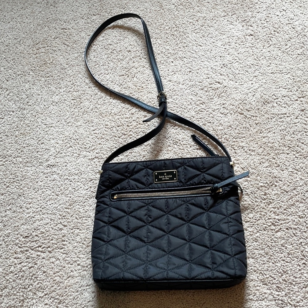 Kate spade shoulder cross body quilted bag.